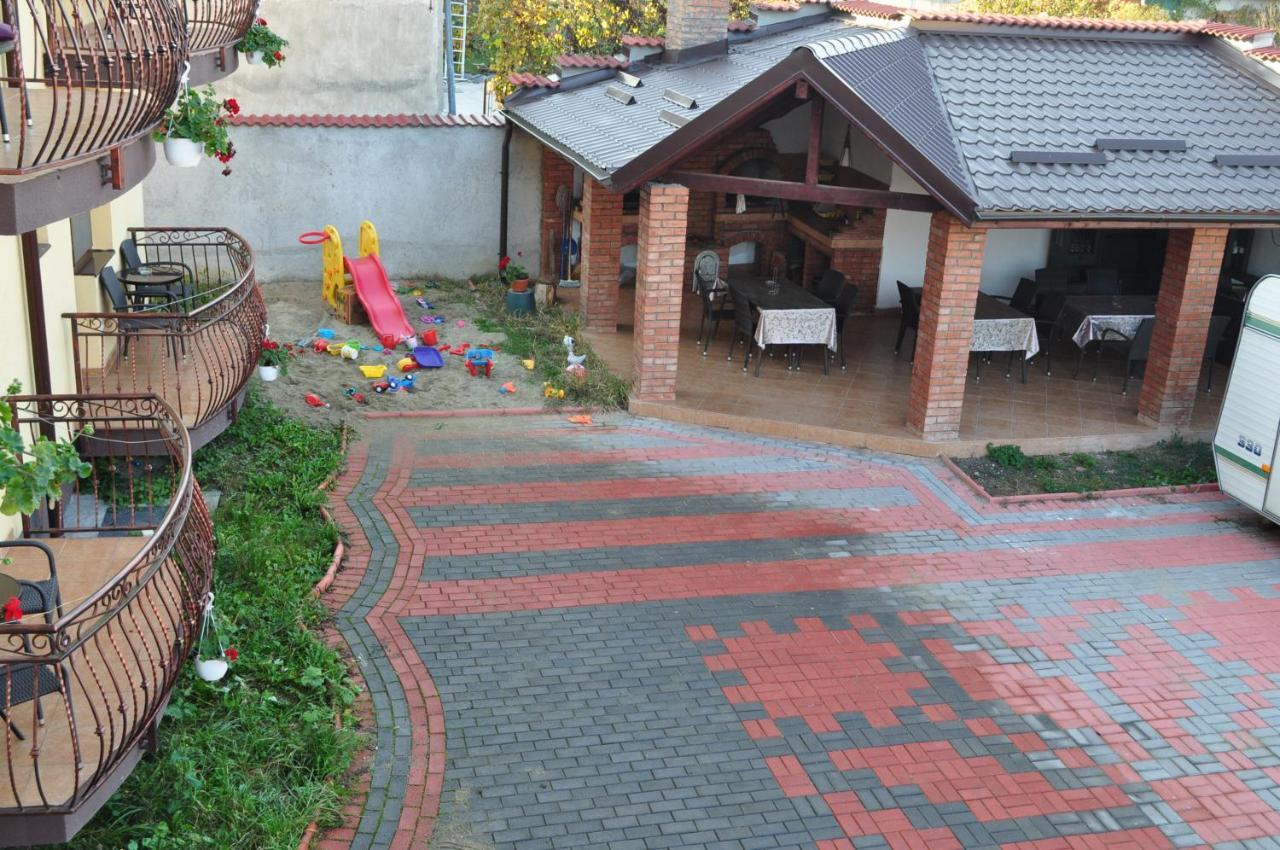 Vila Teoharie Ocnele Mari Exterior foto